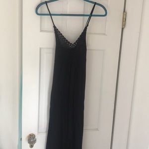 Long black maxi